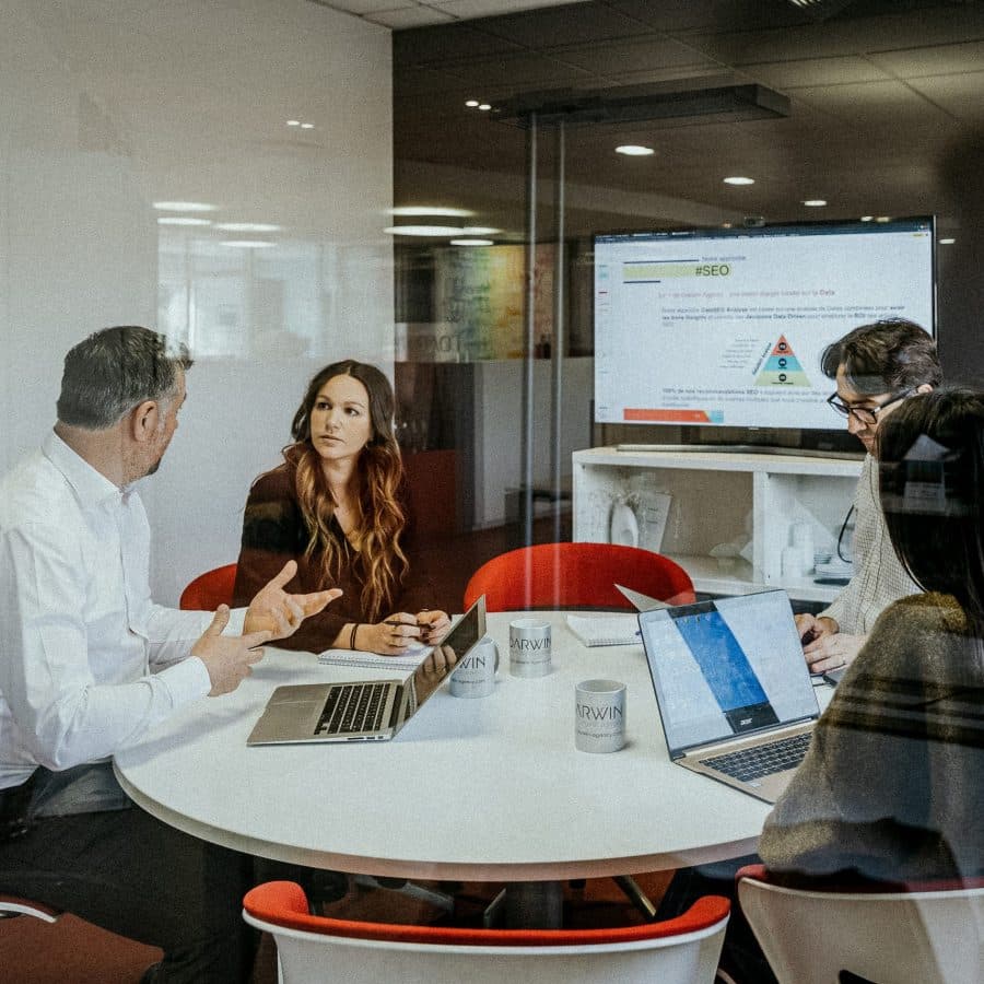 Rédacteurs SEO DARWIN en production de contenu éditorial, Aix-en-Provence
