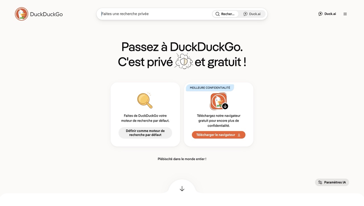 Page d'accueil de DuckDuckGo, moteur de recherche sans suivi publicitaire